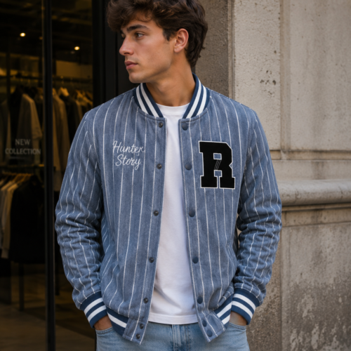 ChatGPT Image 5 ago 2026, 10_38_32 a.m. Casaca Béisbol Varsity Hunter Story